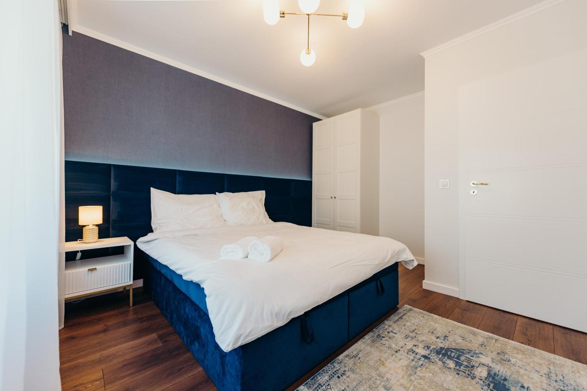 3 Bedrooms Premium Bella Blue For 8 Guests With Ac And Free Out Side Parking Rzeszów Extérieur photo
