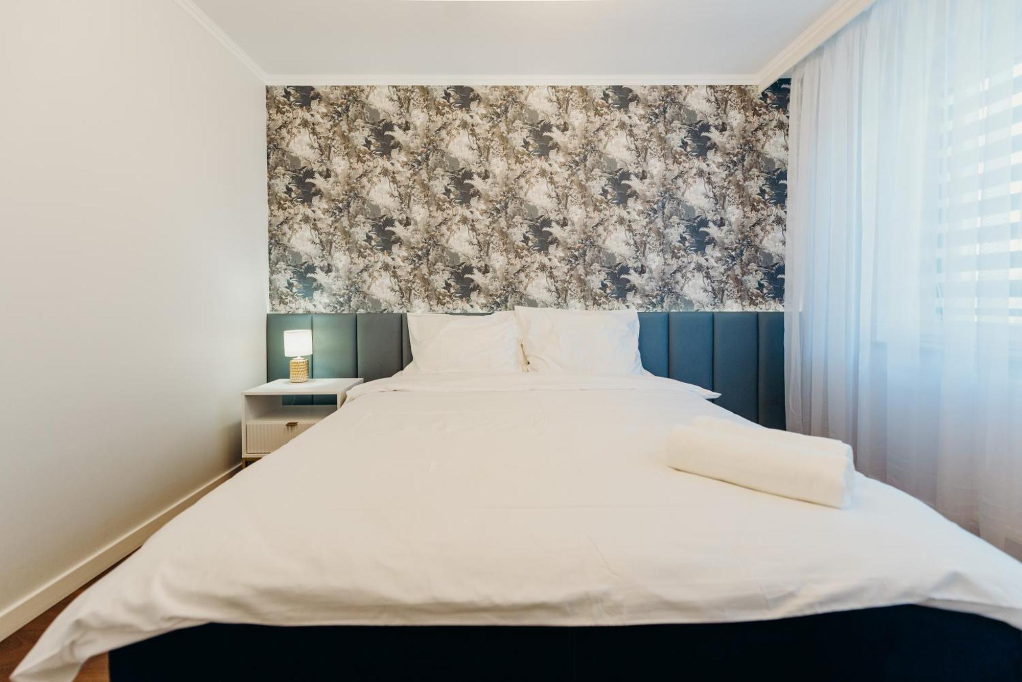 3 Bedrooms Premium Bella Blue For 8 Guests With Ac And Free Out Side Parking Rzeszów Extérieur photo